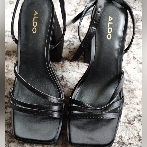Sale ! Aldo Elegant Black Satin Platform Heels 7.5 - Picture 8 of 8
